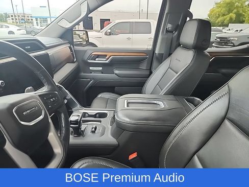 Used 2022 GMC Sierra 1500 Denali AWD/4WD image 15
