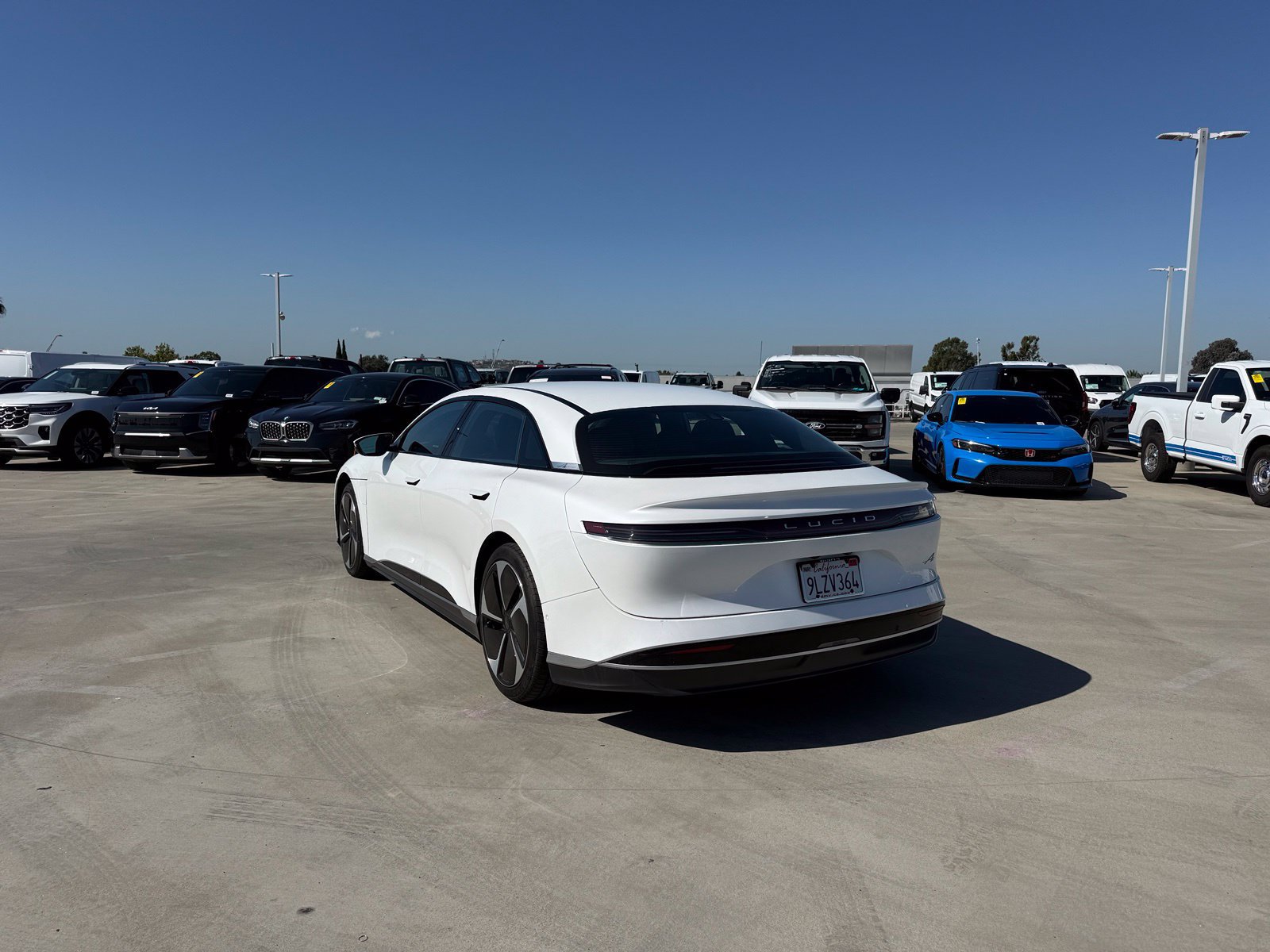 Used 2024 Lucid Air Pure RWD image 2
