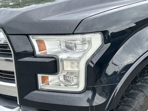 Used 2017 Ford F150 Lariat w/ Equipment Group 502A Luxury AWD/4WD image 8