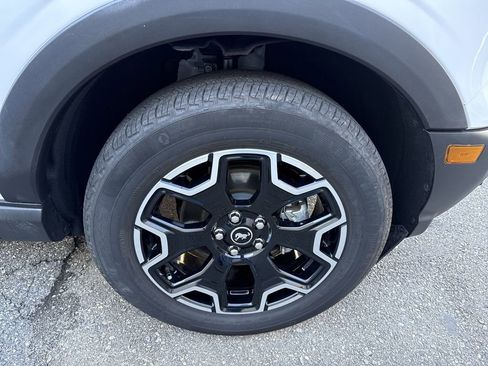 Used 2025 Ford Bronco Sport Outer Banks w/ Outer Banks Tech Package+ image 12