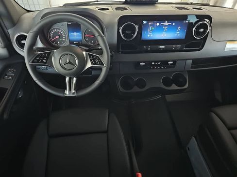 New 2026 Mercedes-Benz Sprinter 2500 image 10