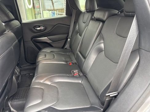 Used 2021 Jeep Cherokee Latitude Lux image 37