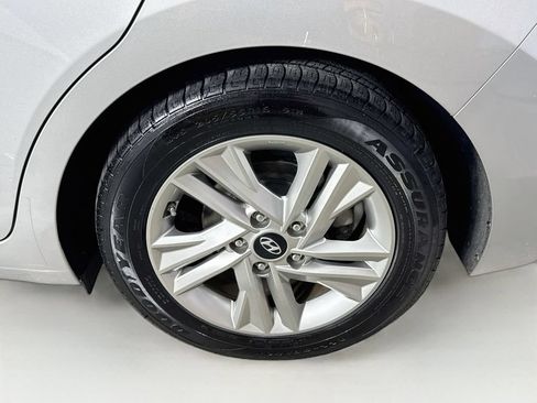 Used 2020 Hyundai Elantra SEL FWD image 29
