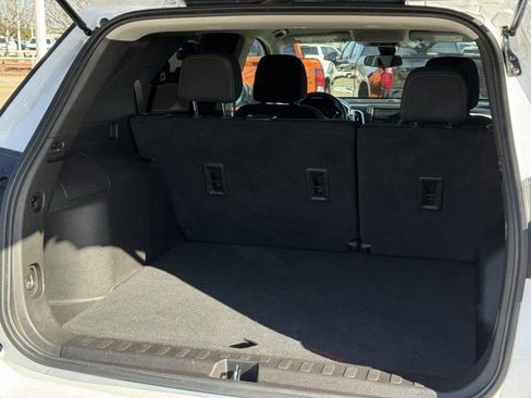 Used 2024 Chevrolet Equinox LS w/ LS Convenience Package image 33