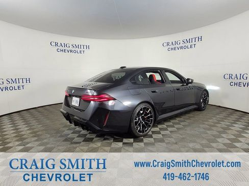 Used 2025 BMW M5 w/ Executive Package image 25