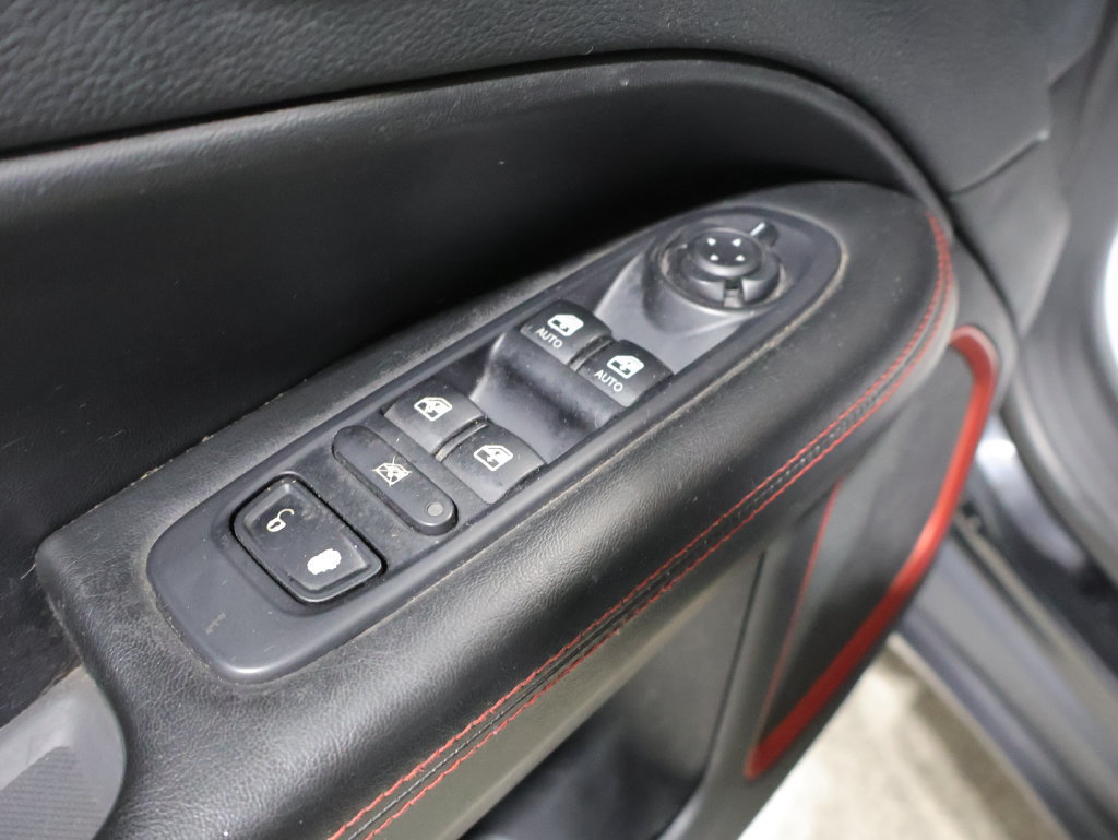 Used 2019 Jeep Compass Trailhawk AWD/4WD image 14