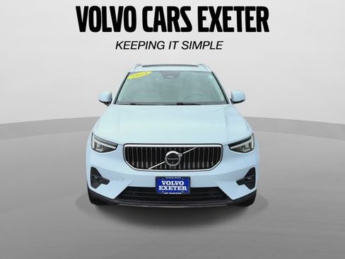 Certified 2024 Volvo XC40 B5 Plus w/ Climate Package AWD/4WD image 3