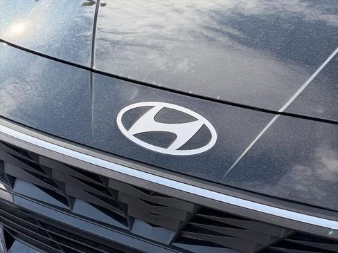 New 2026 Hyundai Elantra SE FWD image 19