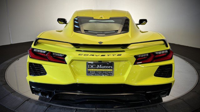 Used 2024 Chevrolet Corvette Stingray Premium Cpe w/ Z51 Performance Package RWD image 26