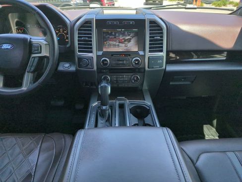Used 2015 Ford F150 Platinum w/ Equipment Group 701A Luxury AWD/4WD image 16
