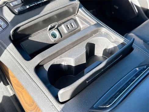 Used 2020 GMC Yukon Denali image 22