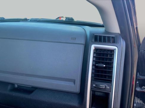 Used 2015 RAM 2500 Big Horn AWD/4WD image 19