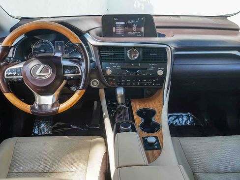 Used 2018 Lexus RX 350L FWD w/ Premium Package image 12