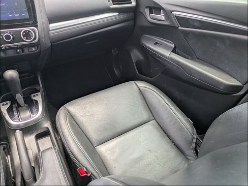 Used 2015 Honda Fit EX image 16