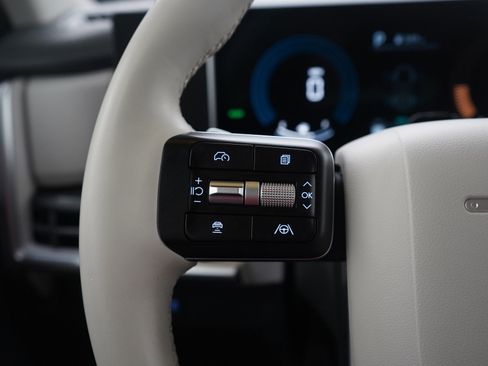 Used 2025 Hyundai Santa Fe SEL image 28