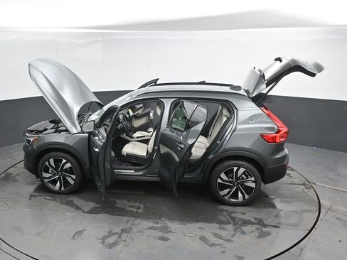 New 2026 Volvo XC40 B5 Ultra w/ Climate Package AWD/4WD image 50