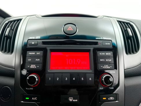 Used 2013 Kia Forte Koup EX FWD image 7