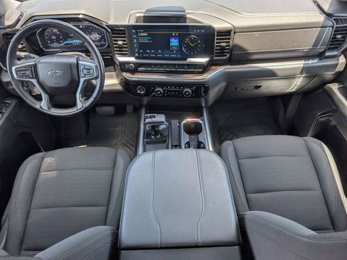Used 2023 Chevrolet Silverado 1500 LT Trail Boss AWD/4WD image 5