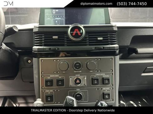 Used 2024 INEOS Grenadier AWD/4WD image 32