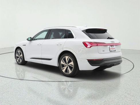 Used 2024 Audi Q8 e-tron Premium Plus AWD/4WD image 7