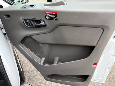 Used 2024 Ford Transit 250 Low Roof w/ Exterior Upgrade Package RWD image 26