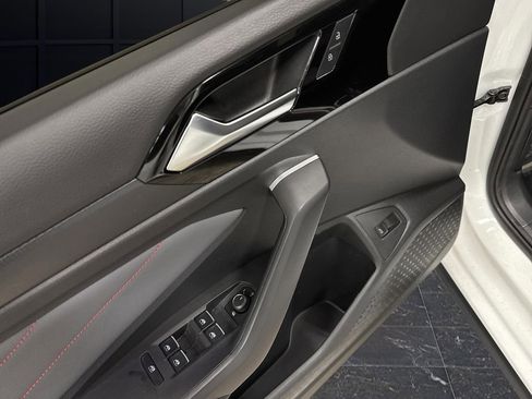 Used 2025 Volkswagen Jetta GLI Autobahn image 27