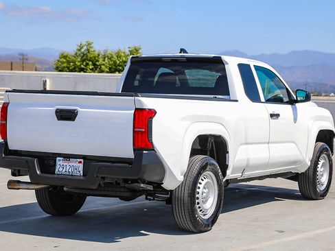 Used 2025 Toyota Tacoma SR RWD image 5