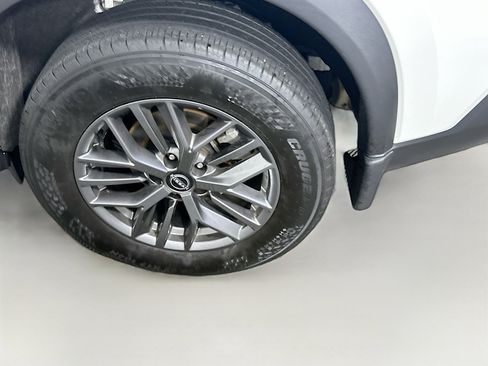 Used 2023 Nissan Rogue S AWD/4WD image 11