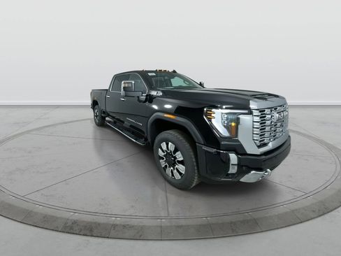 New 2025 GMC Sierra 2500 Denali AWD/4WD image 2
