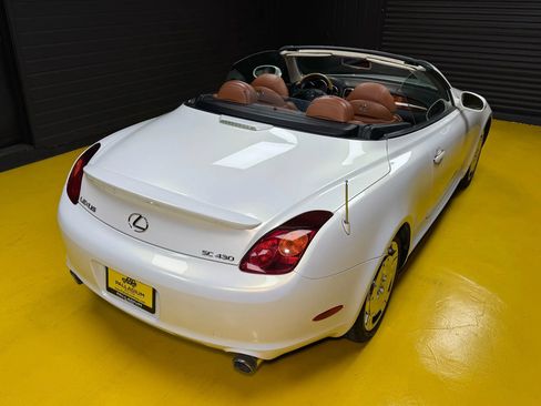 Used 2002 Lexus SC 430 Convertible image 38