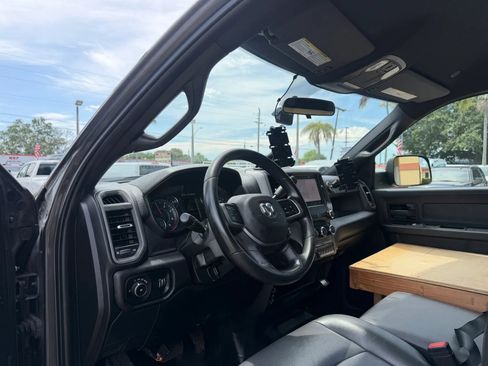 Used 2022 RAM 4500 Tradesman w/ Chrome Appearance Group RWD image 10