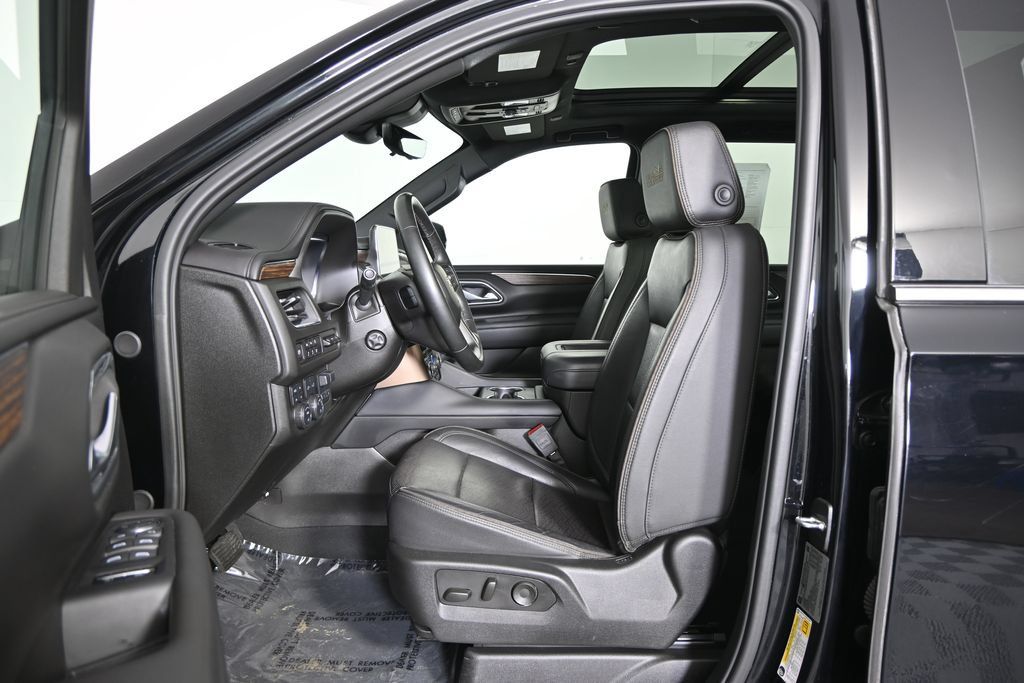 Used 2024 Chevrolet Tahoe High Country AWD/4WD image 22