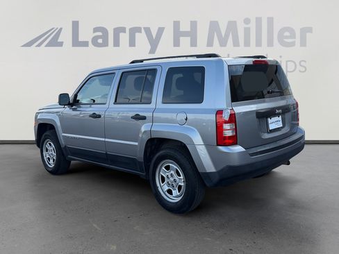 Used 2015 Jeep Patriot Sport FWD image 3