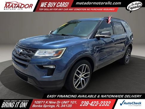 Used 2018 Ford Explorer XLT w/ Equipment Group 202A FWD image 1