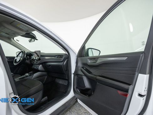 Used 2023 Ford Escape Active AWD/4WD image 40