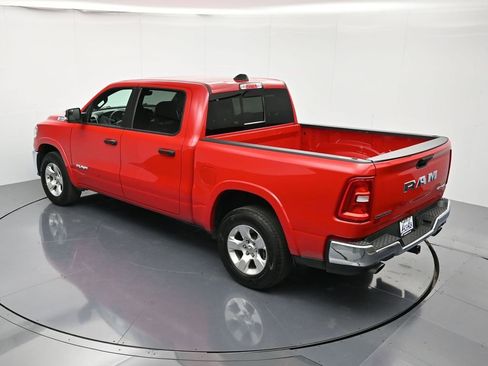 Used 2025 RAM 1500 Big Horn AWD/4WD image 33