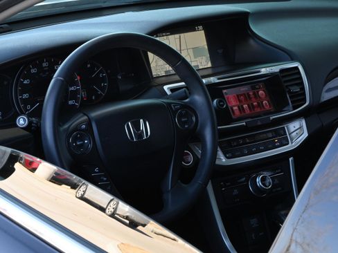 Used 2013 Honda Accord EX-L image 33