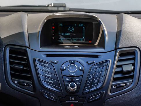 Used 2017 Ford Fiesta SE FWD image 14