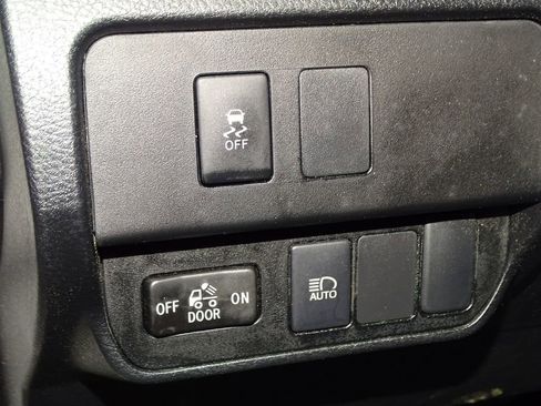 Used 2023 Toyota Tacoma SR image 17