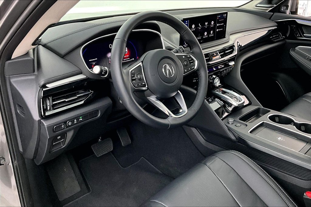 Certified 2026 Acura MDX w/ Technology Package FWD image 16