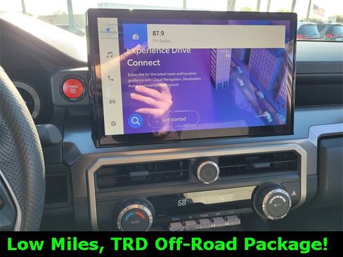 Used 2024 Toyota Tacoma TRD Sport image 22