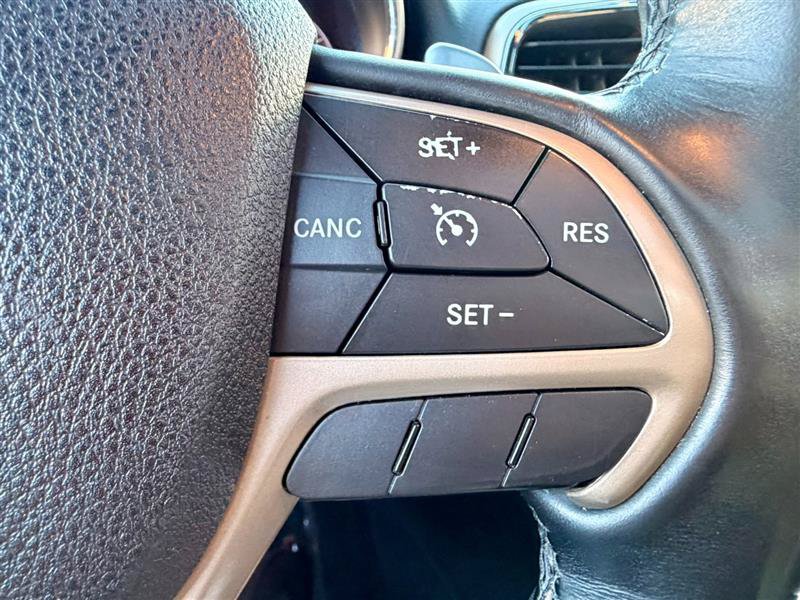 Used 2017 Jeep Grand Cherokee Limited 75th Anniversary AWD/4WD image 19