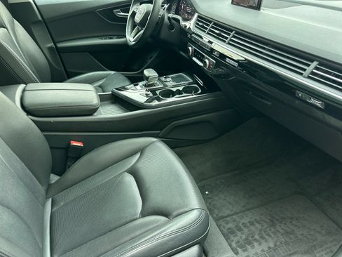 Used 2019 Audi Q7 3.0T Prestige w/ Prestige Package AWD/4WD image 14