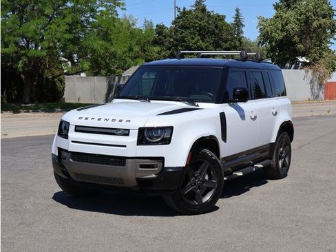 Used 2023 Land Rover Defender 110 X-Dynamic SE AWD/4WD image 1