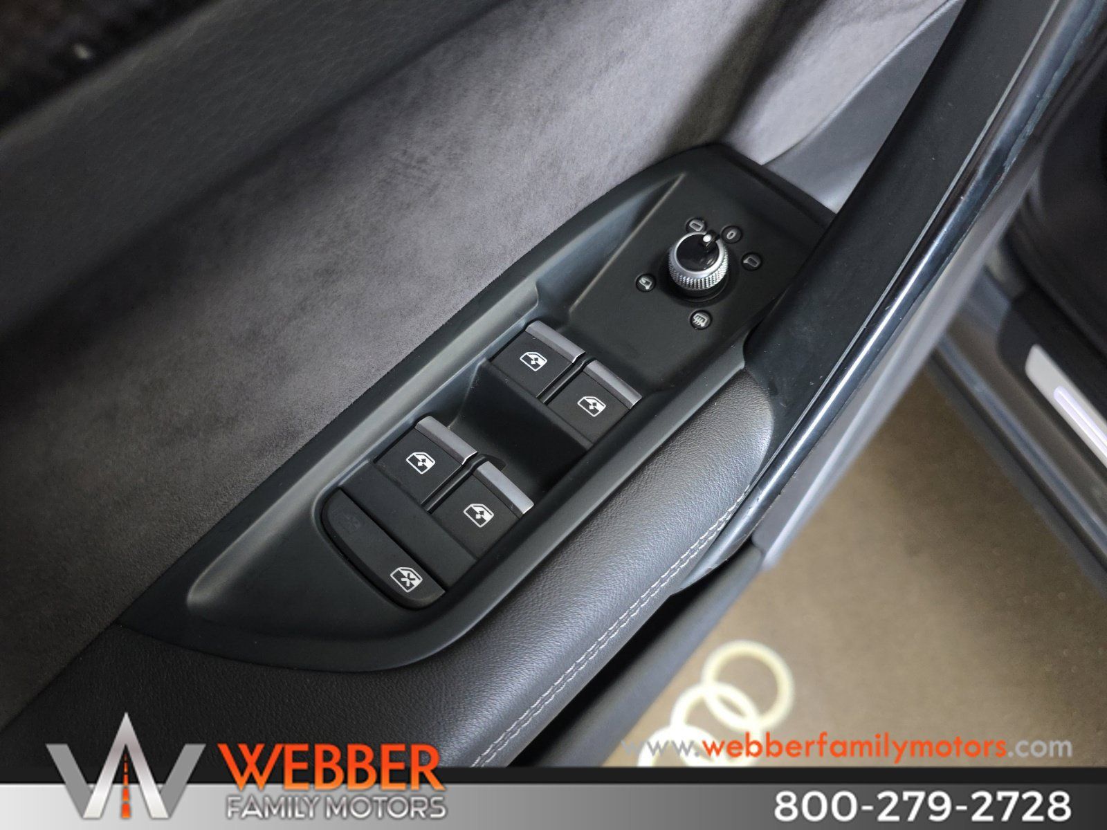 Used 2018 Audi SQ5 Premium Plus w/ S Sport Package AWD/4WD image 23