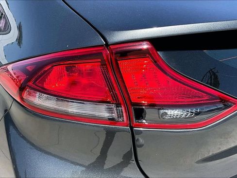 Used 2022 Hyundai Ioniq Blue FWD image 34