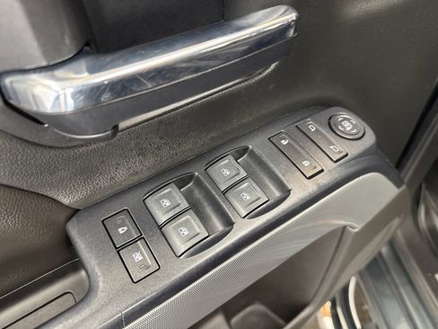 Used 2018 Chevrolet Silverado 1500 LT w/ Texas Edition image 35