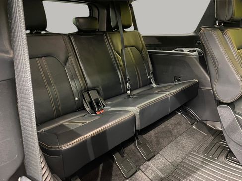 Used 2022 Ford Expedition Max Platinum image 28