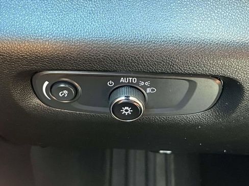 Used 2023 Chevrolet Traverse LT AWD/4WD image 22