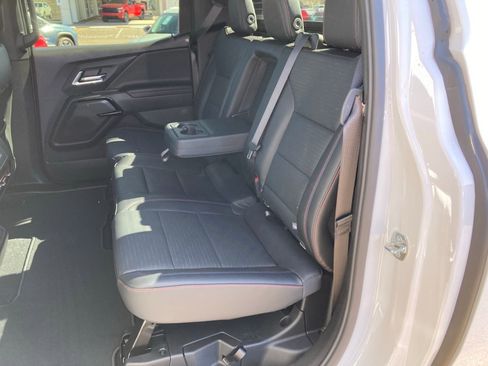 New 2025 Chevrolet Silverado EV RST image 39